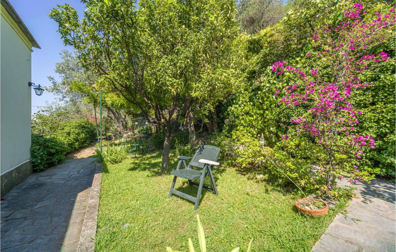 Casa Serena Sori Luaran gambar