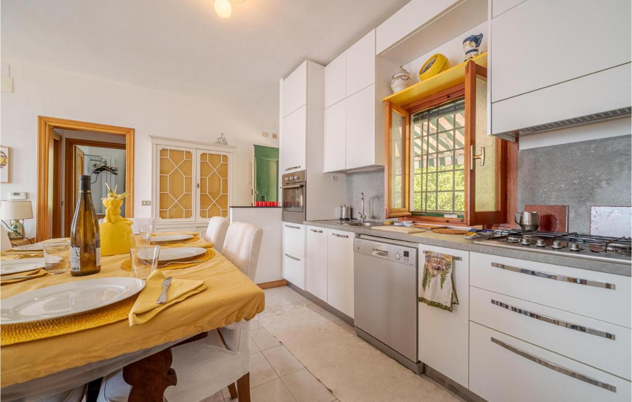 Casa Serena Sori Luaran gambar